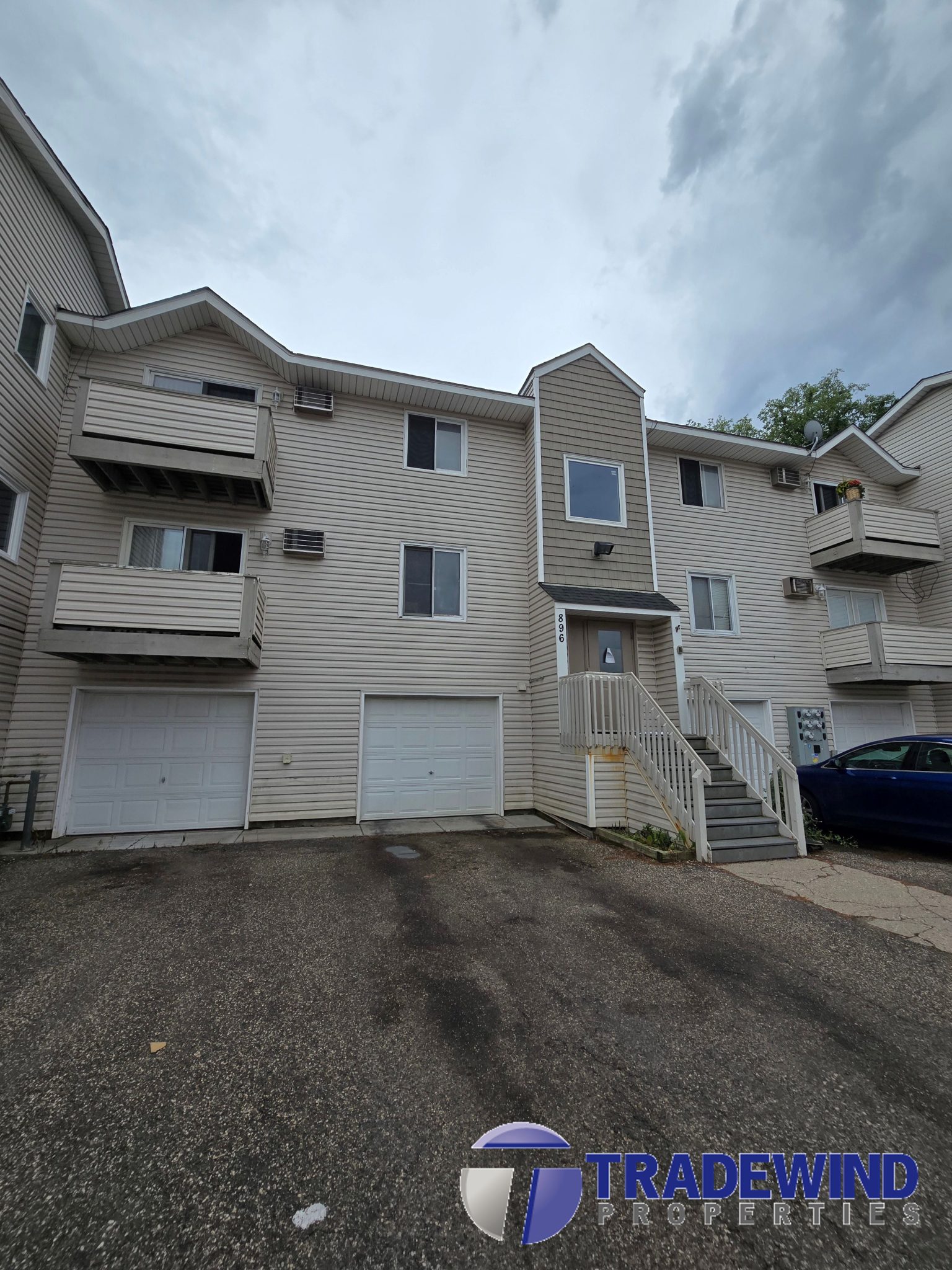 896 Wescott Square 202 Tradewind Properties